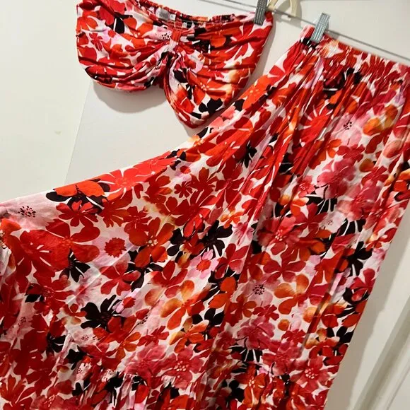 🌸 Tiare Hawaii Floral Capri Maxi Skirt - M/L