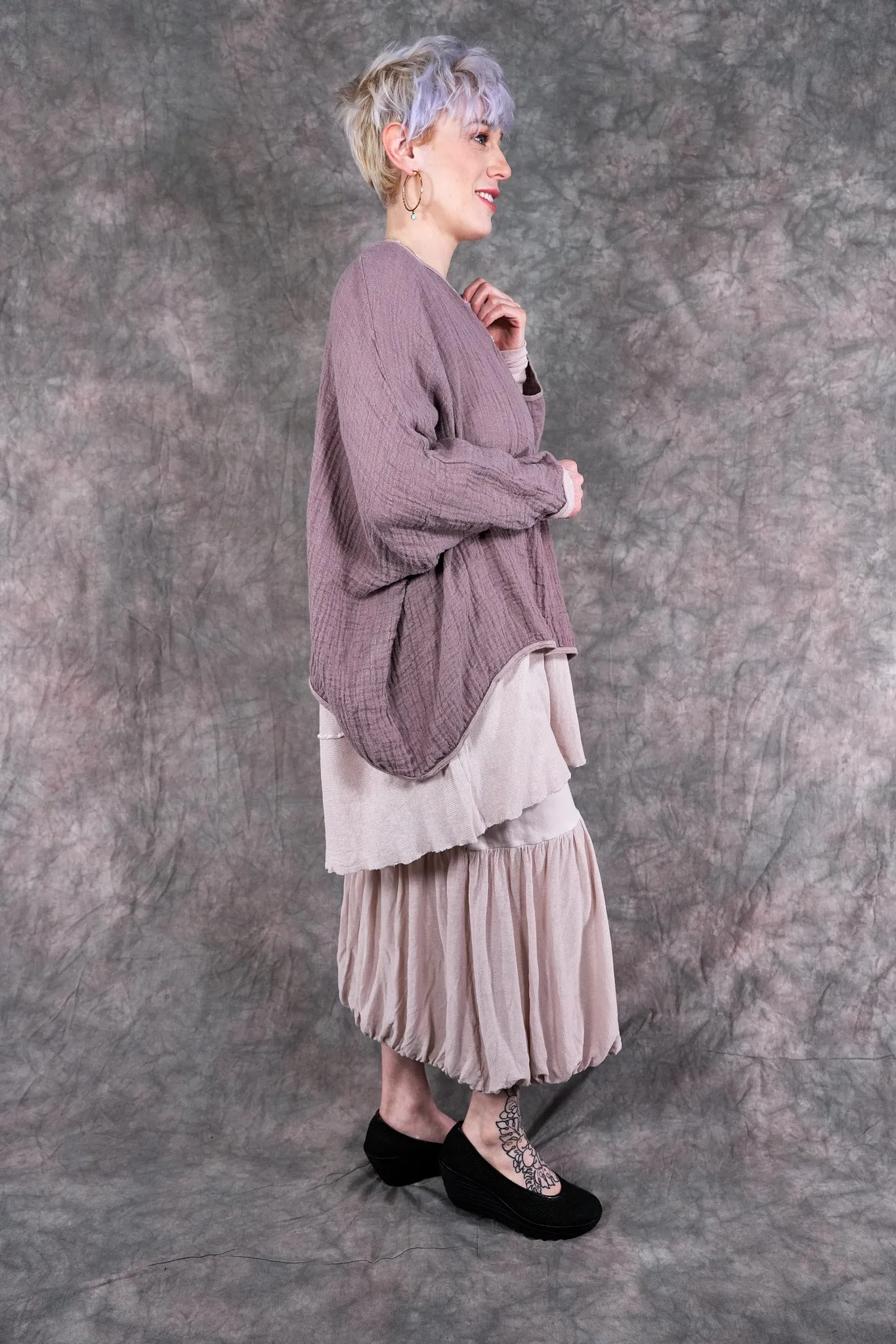 2210-3 Vintage Leaf Top Oriel