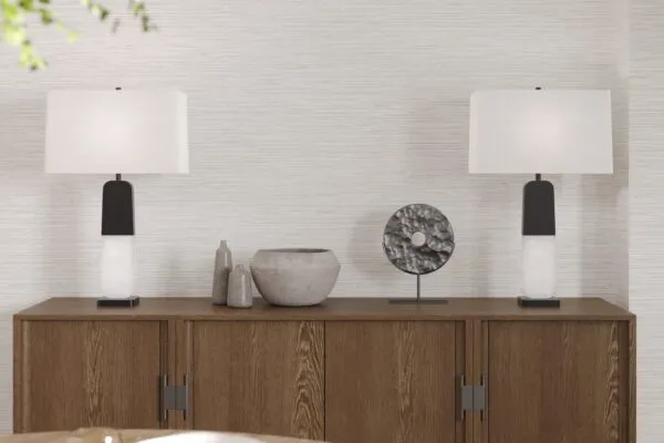 4601-Phillip Table Lamp