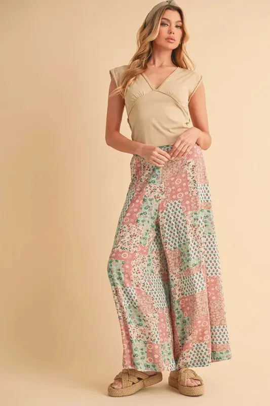 Aemi Co Printed Wide Leg Pants