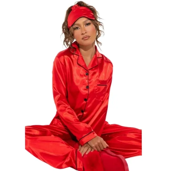 AKRIA SEX WITH ME SO AMAZING RED PAJAMAS