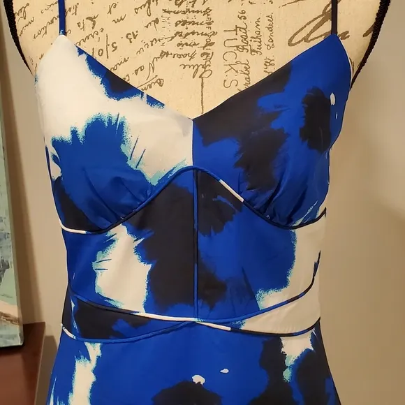 Banana Republic Women White &amp; Blue Maxi Spaguetti Straps Dress Size 2.