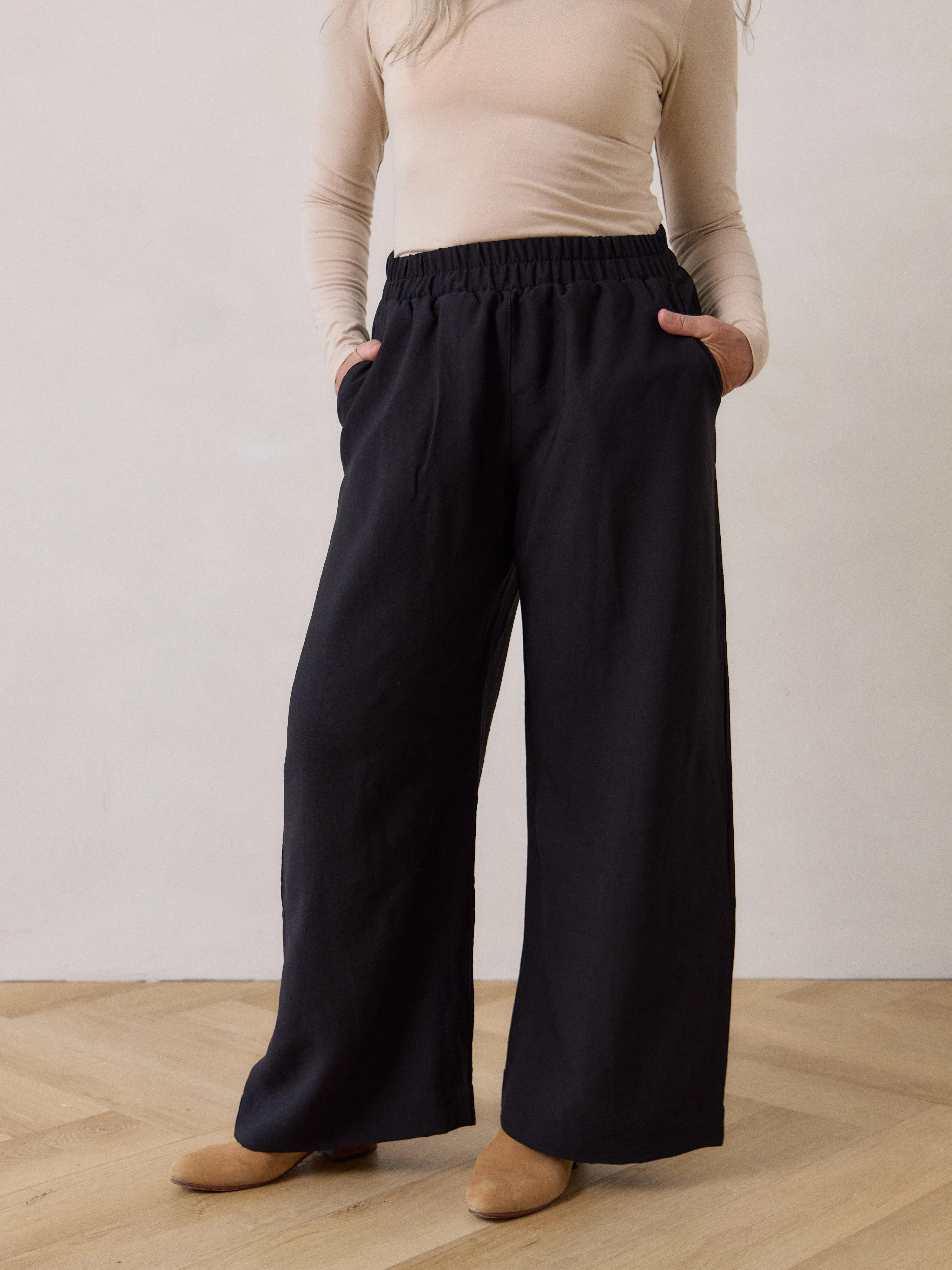 BLACK LORETTA PANT