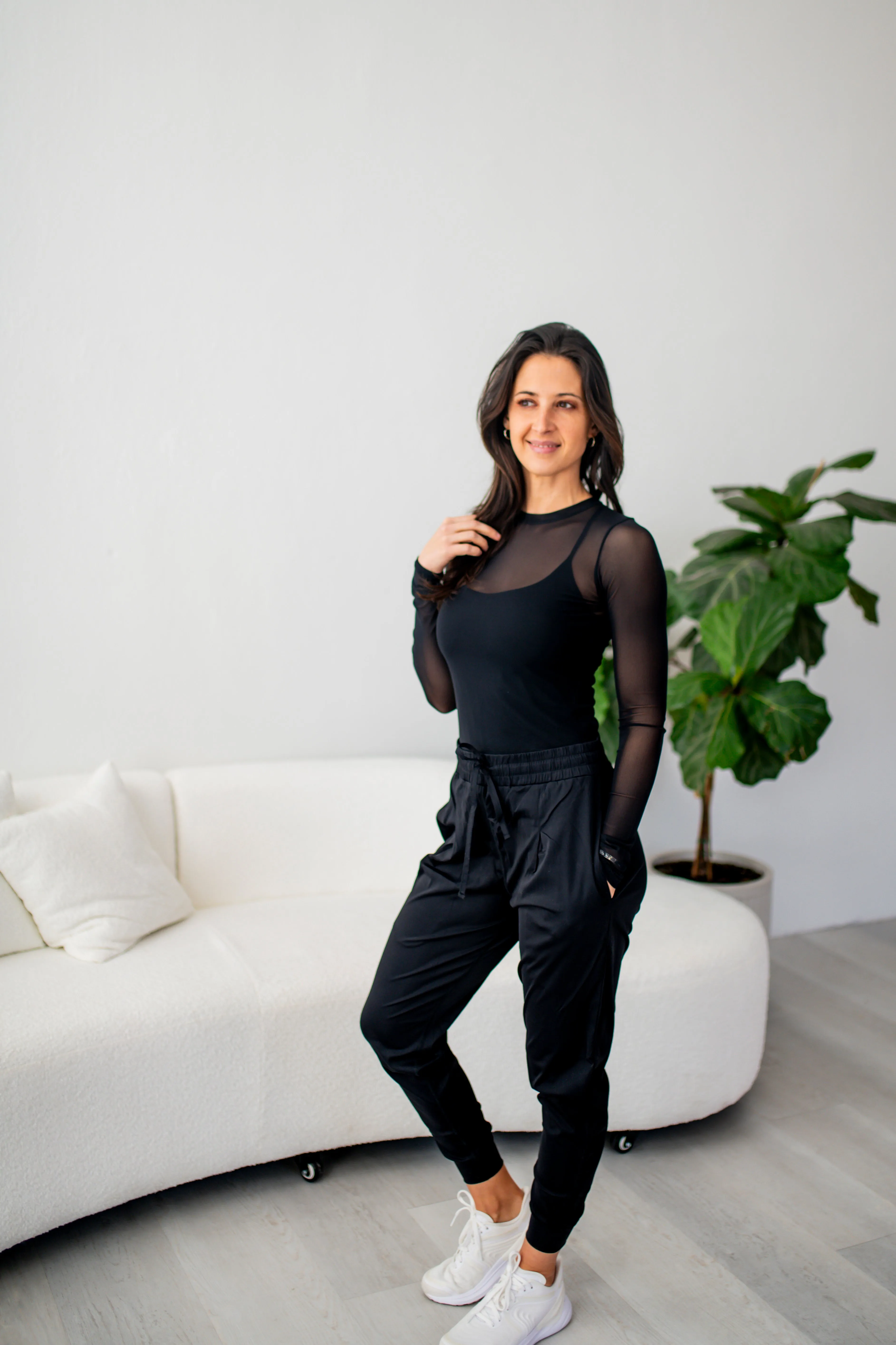 Black Solid Pleated Front Joggers