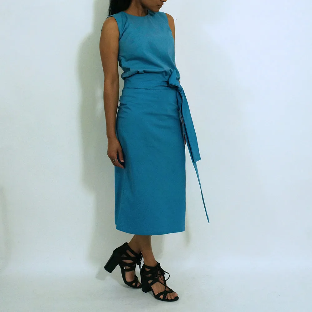 Blue Cotton Sleeveless Round Neck Loose Top | ALPHONSINA