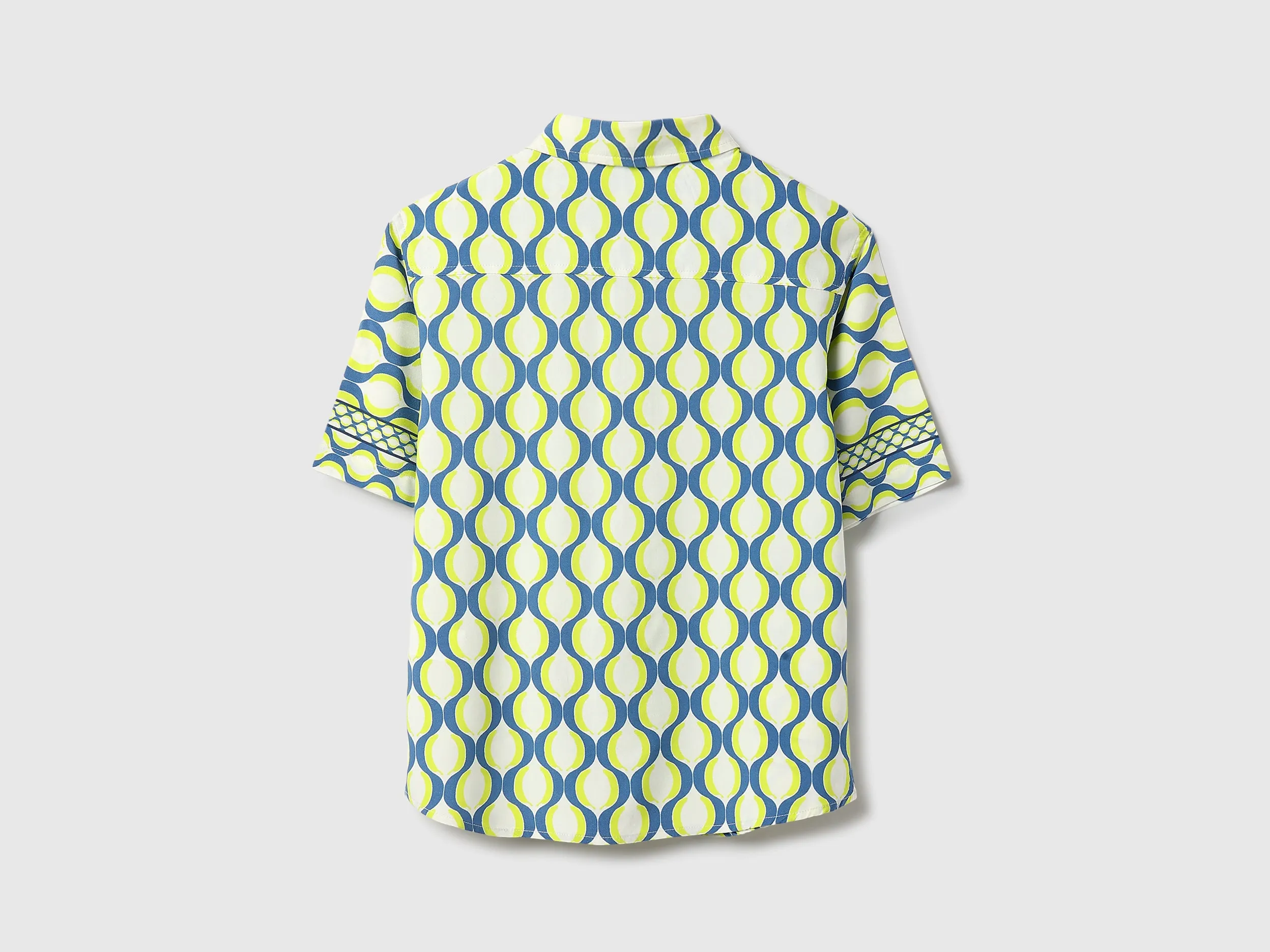 Boxy Fit Spread Collar Scarf Print Shirt