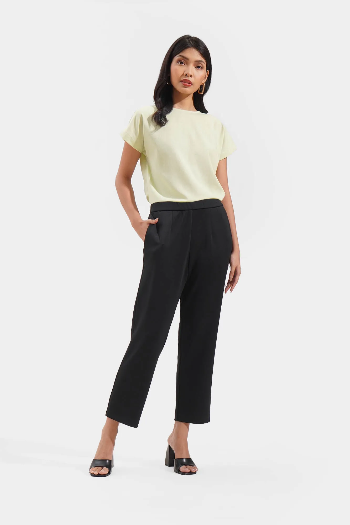 Cozy: Knit Tapered Trousers