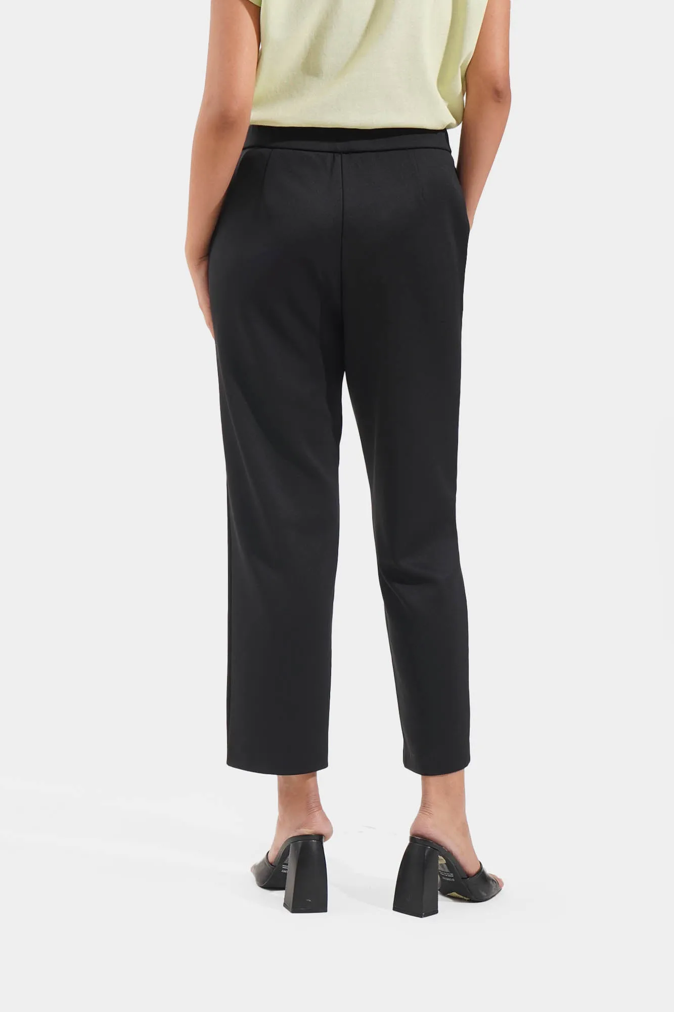 Cozy: Knit Tapered Trousers