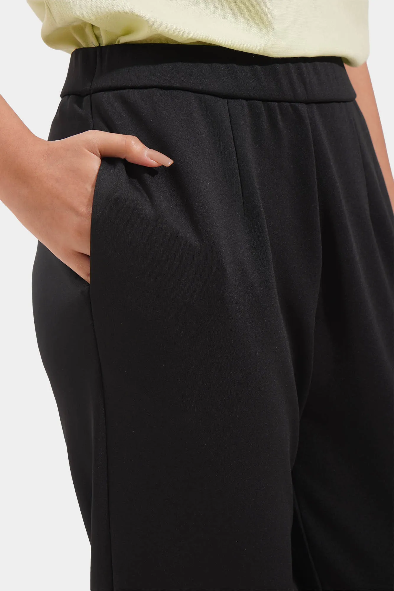 Cozy: Knit Tapered Trousers