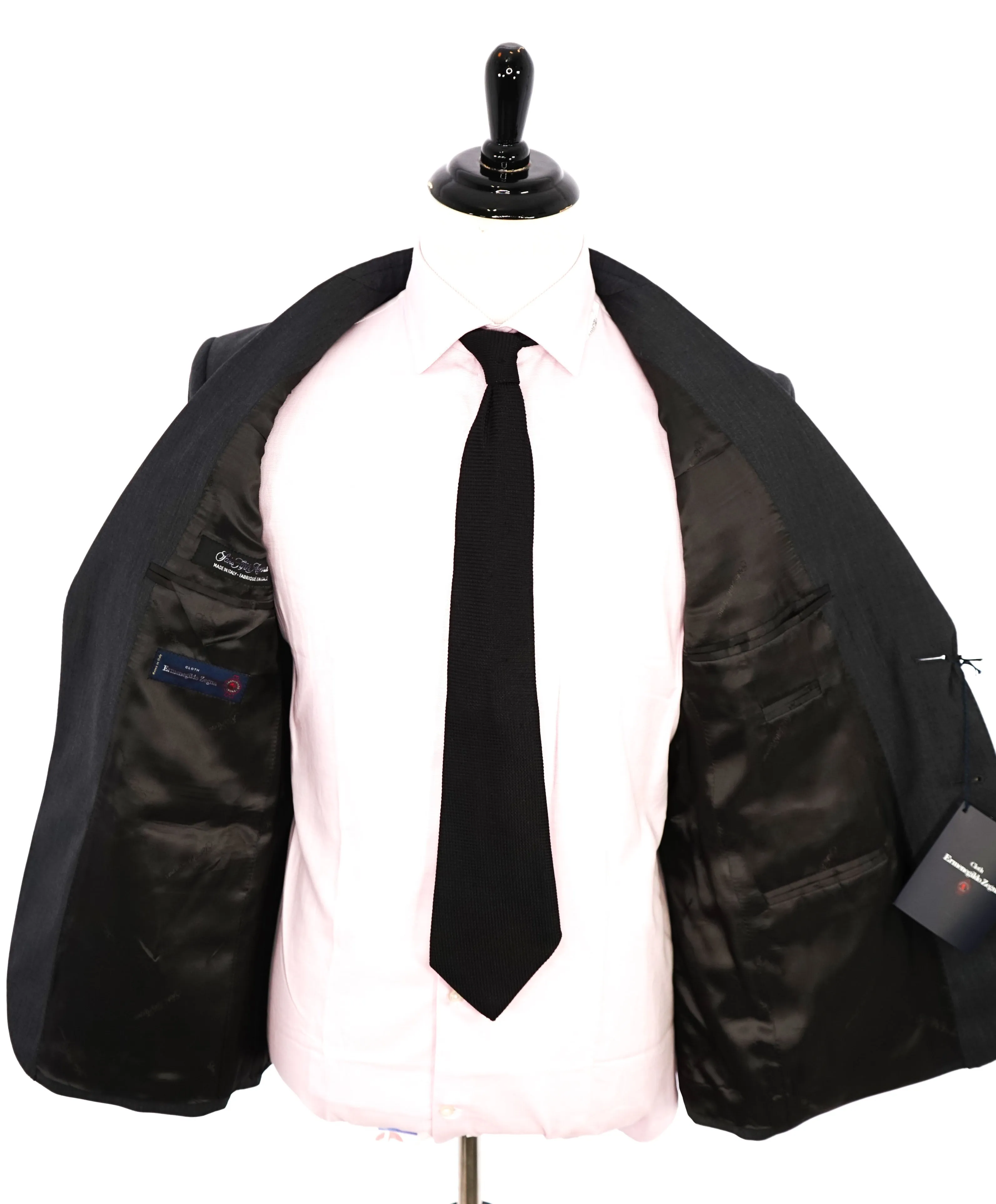 ERMENEGILDO ZEGNA - "MODERN FIT" SAKS FIFTH AVENUE *SILK* Gray Suit - 44R