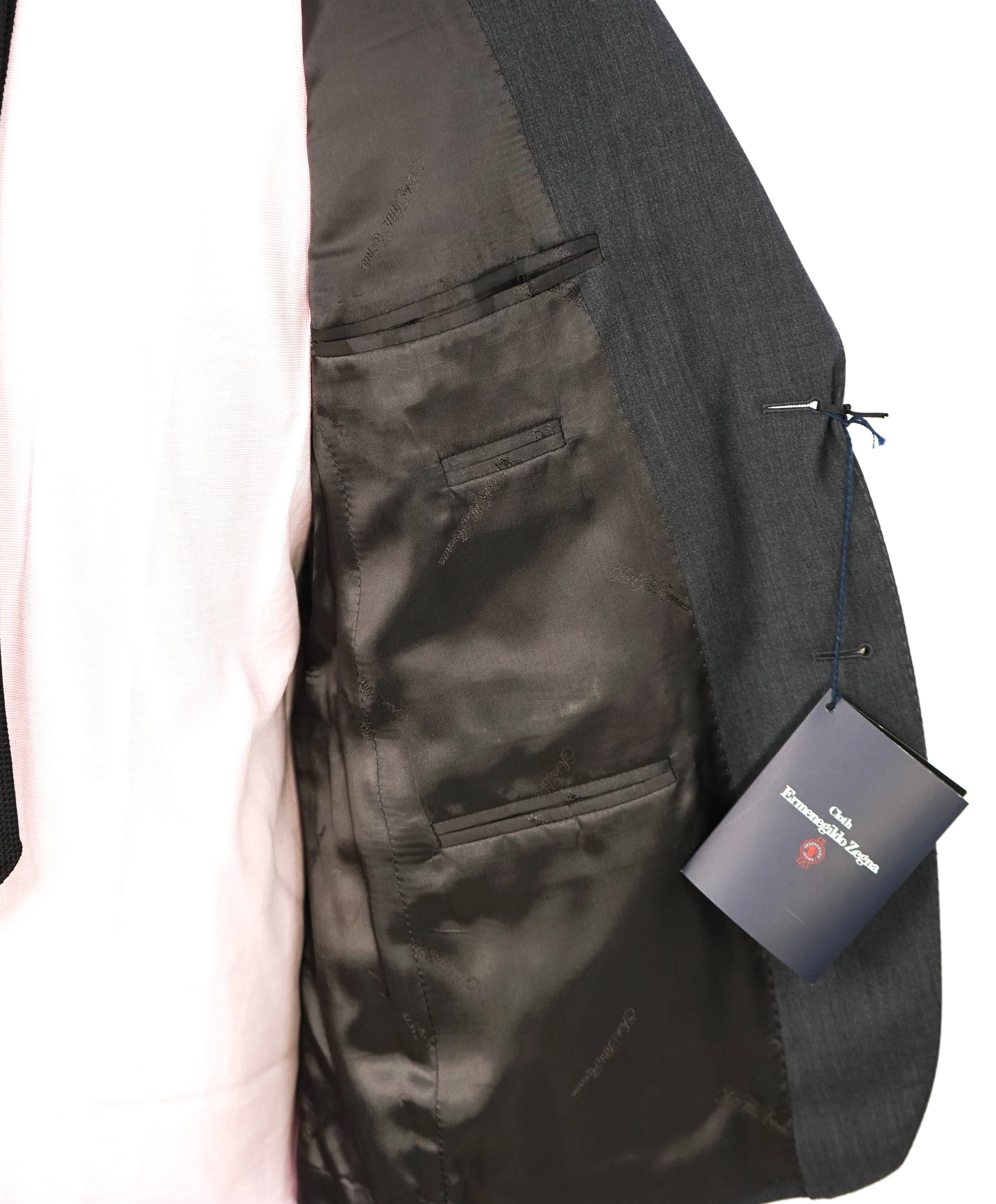 ERMENEGILDO ZEGNA - "MODERN FIT" SAKS FIFTH AVENUE *SILK* Gray Suit - 44R