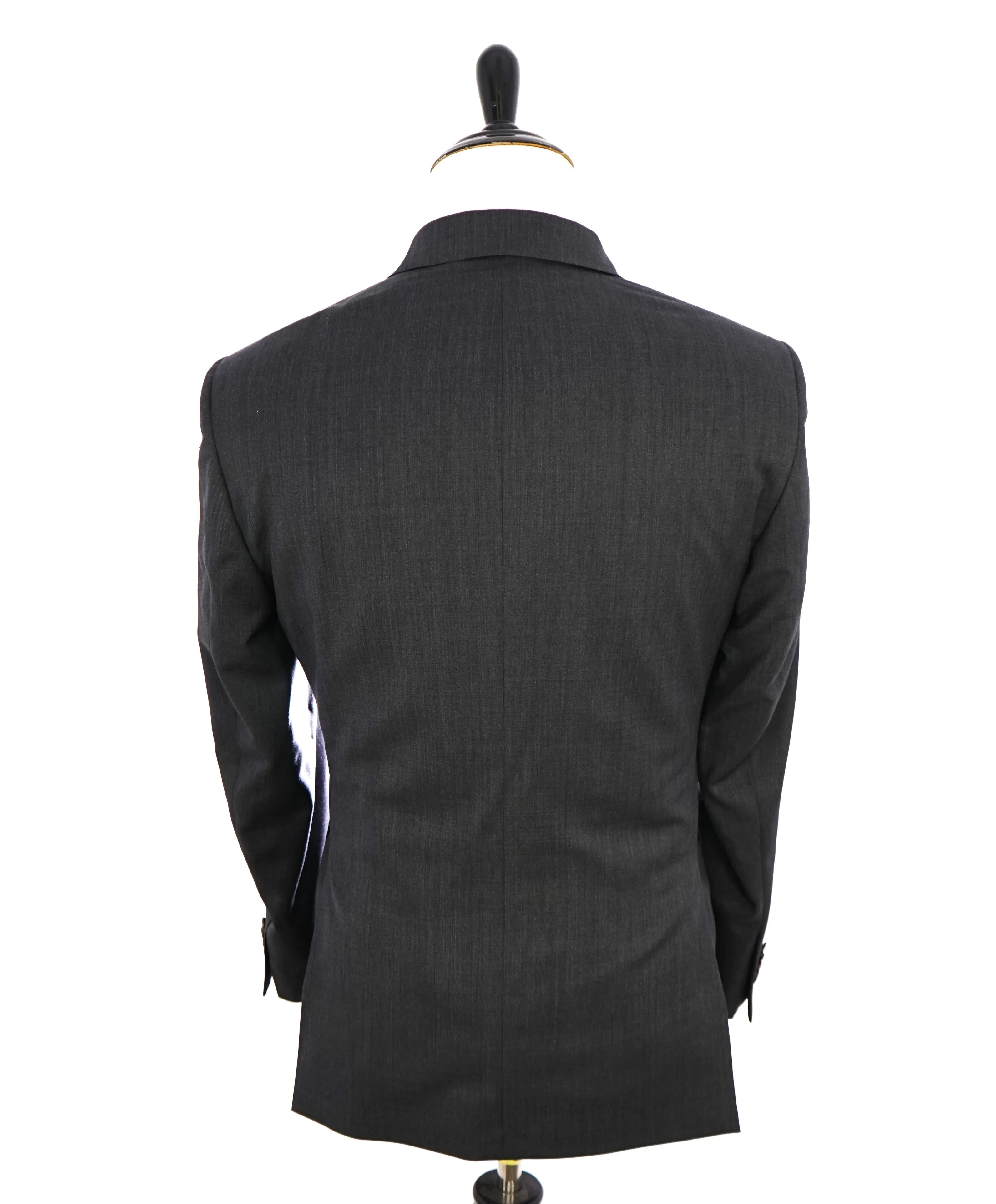ERMENEGILDO ZEGNA - "MODERN FIT" SAKS FIFTH AVENUE *SILK* Gray Suit - 44R