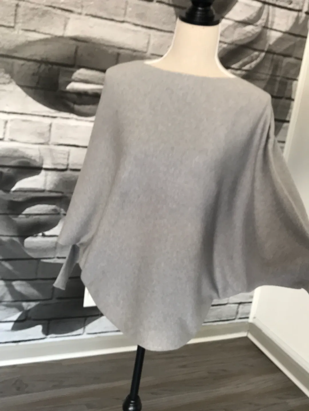 Essential Sweater in Heather Grey