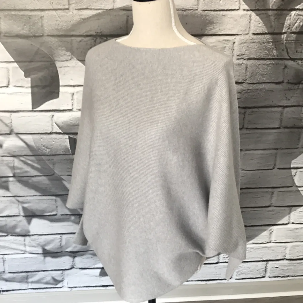 Essential Sweater in Heather Grey