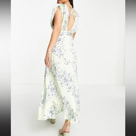 Green Satin Sleeveless Maxi Dress in Green Floral Print - ruched and flattering
