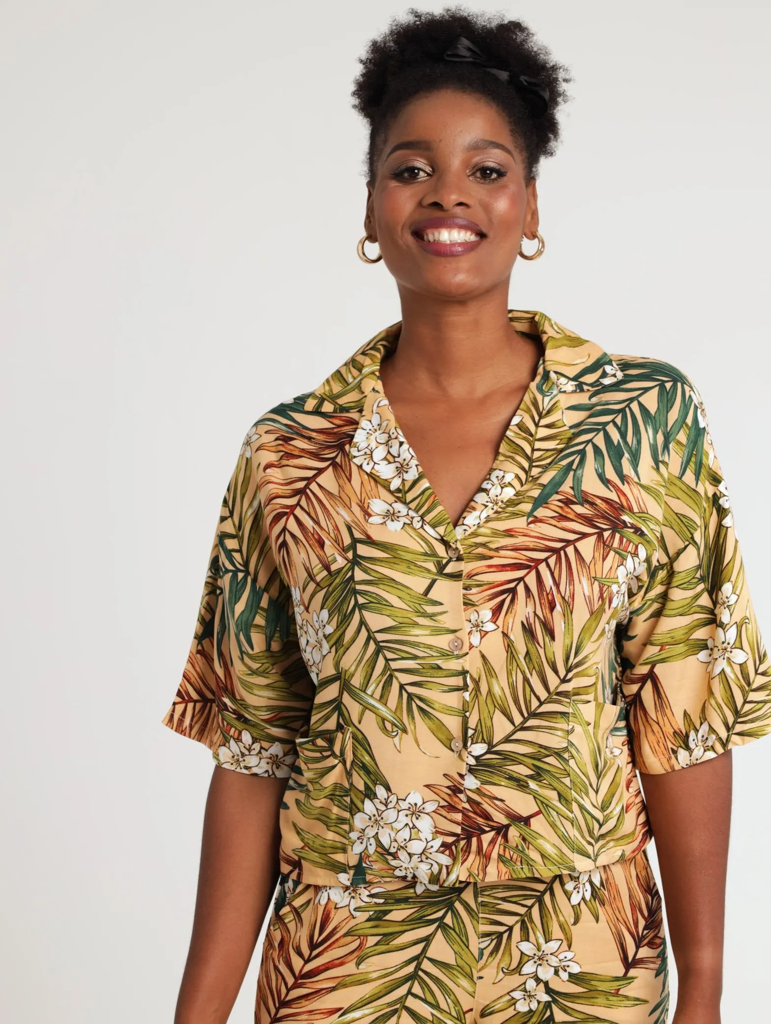 Ladies 3/4 Sleeve Boxy Shirt - Stone
