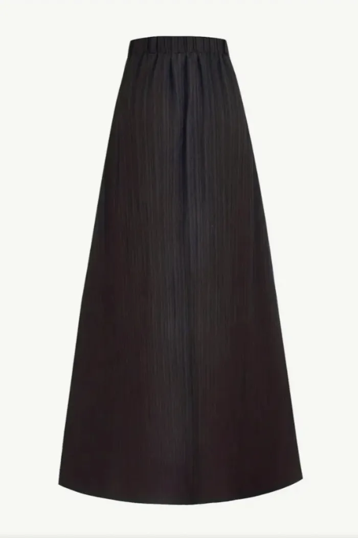 Like That Flowy Skirt