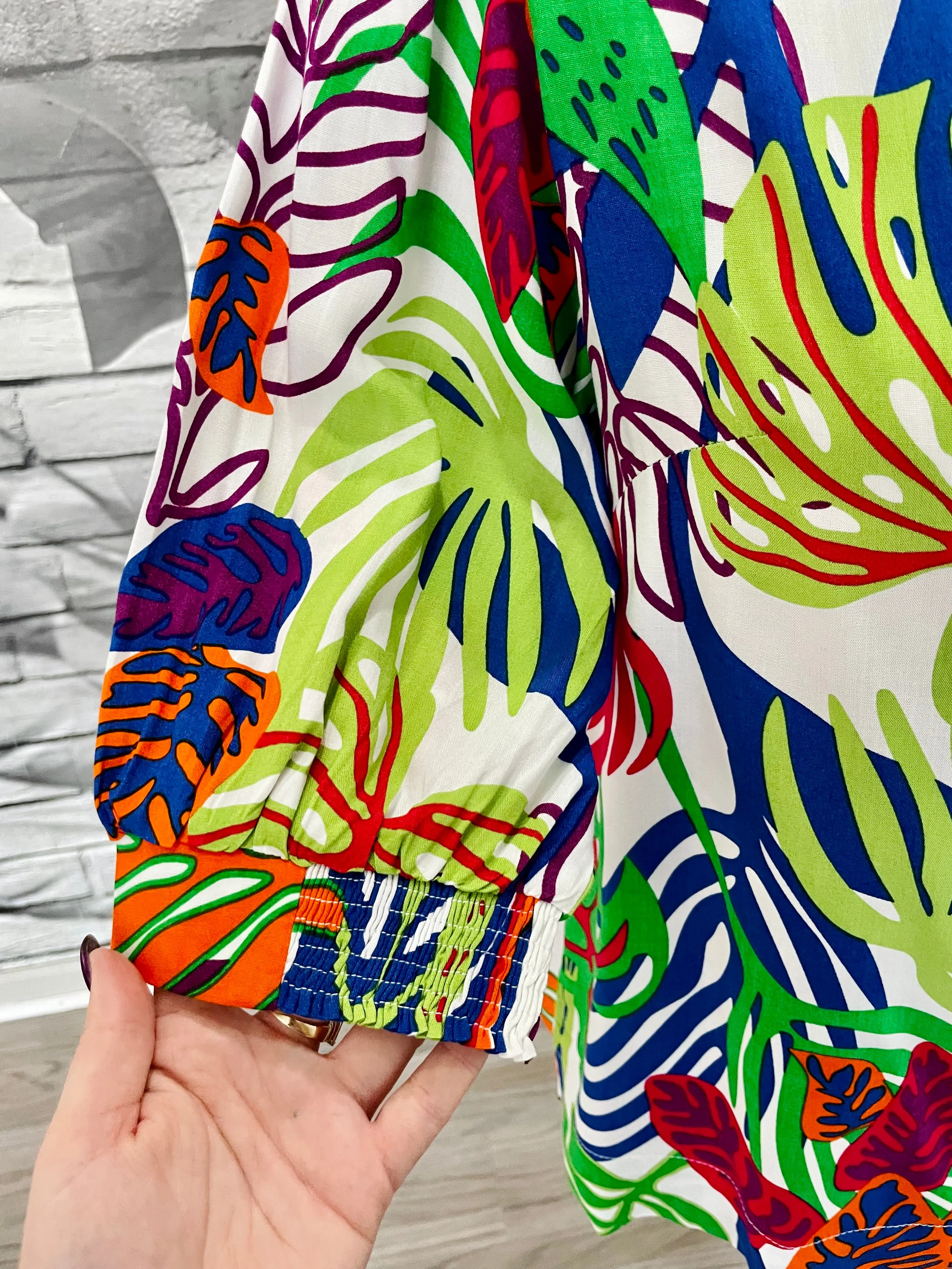 Lizzy Blouse in White Night Tropical