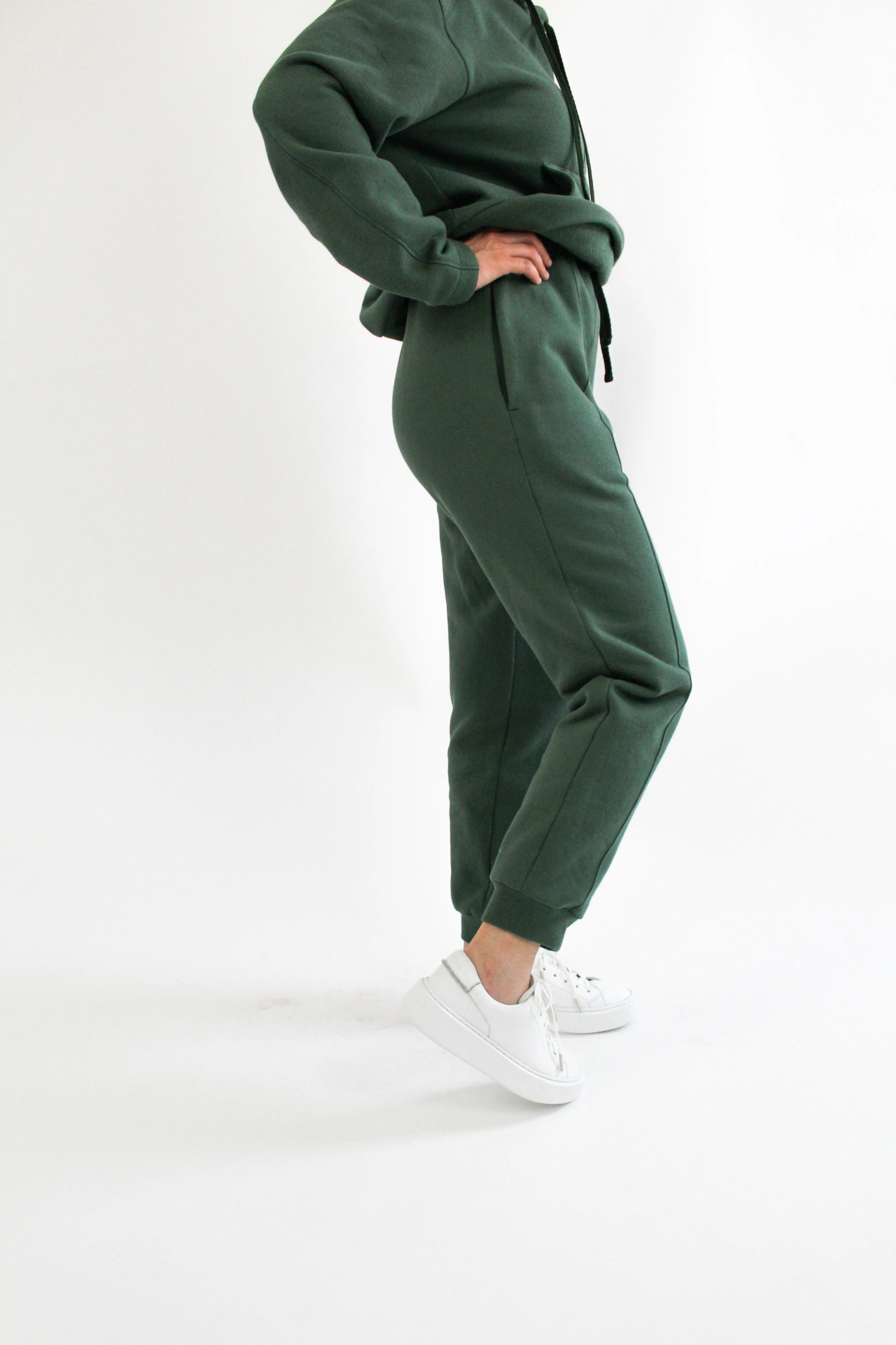 LUNA JOGGERS – PDF SEWING PATTERN