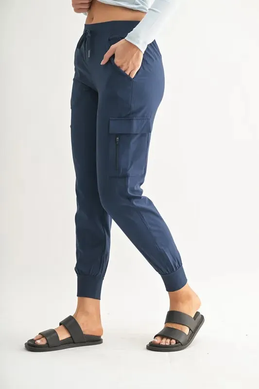 MONO B High-Waisted Capri Active Joggers With Pockets