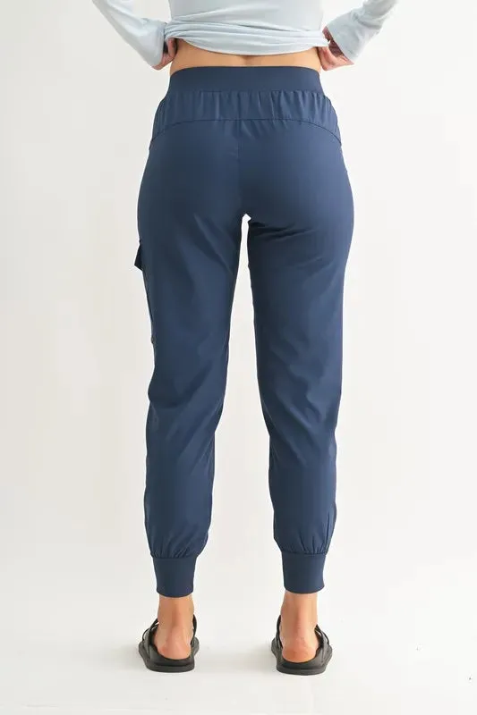 MONO B High-Waisted Capri Active Joggers With Pockets