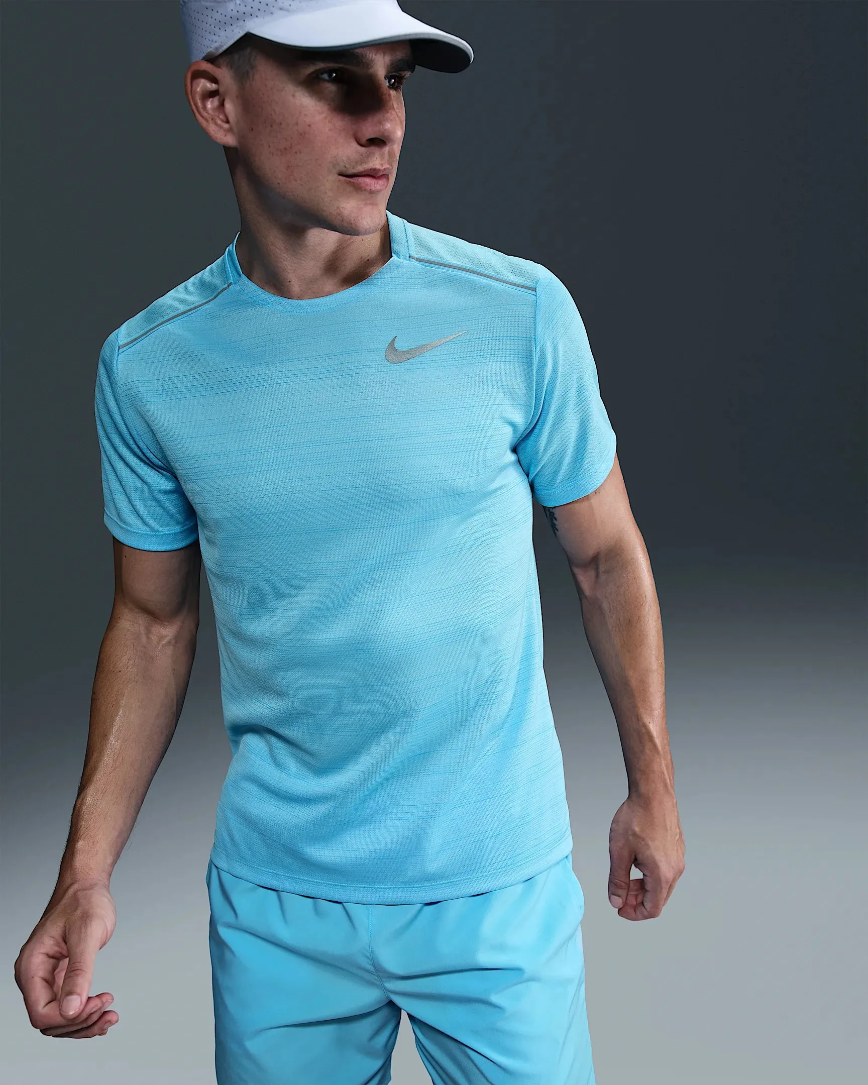 Nike Miler Tee - Aquarius Blue