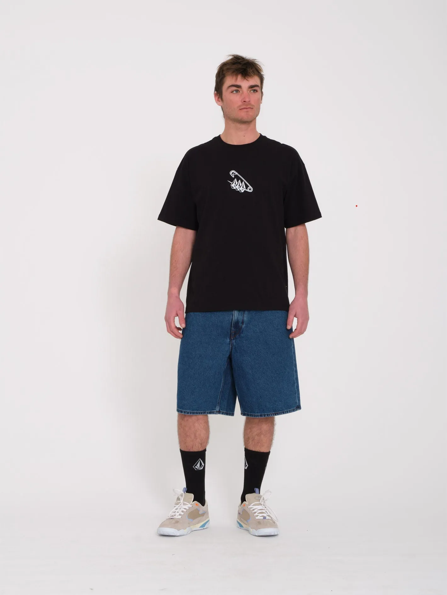 Pinedstones T-Shirt - BLACK