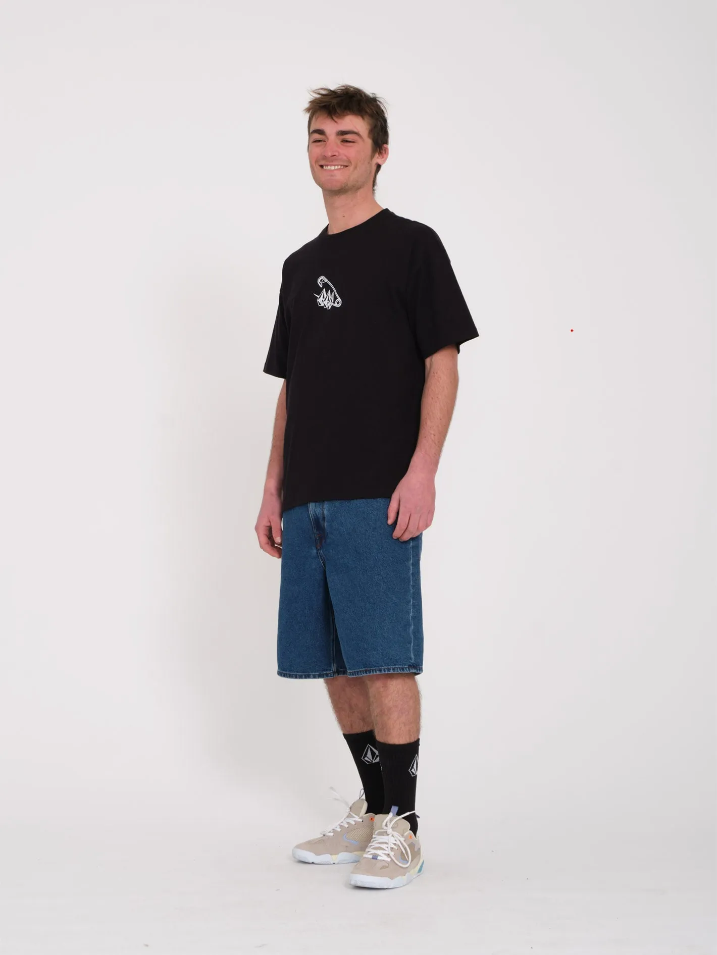 Pinedstones T-Shirt - BLACK