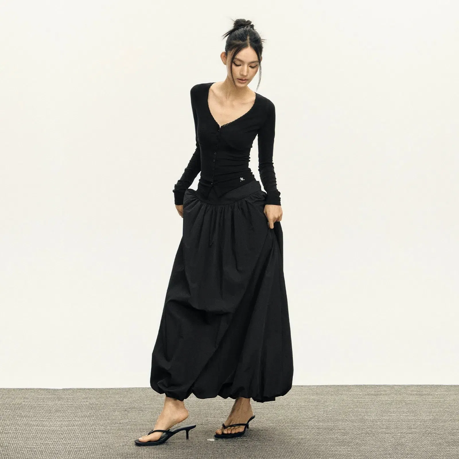 Side Pockets Flowy Maxi Skirt