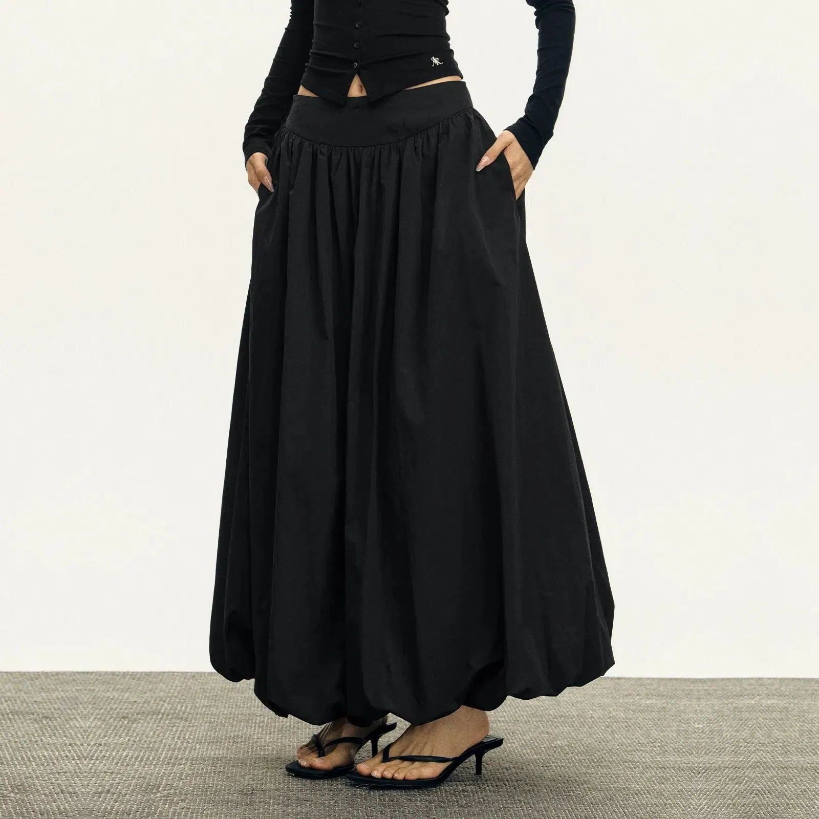 Side Pockets Flowy Maxi Skirt