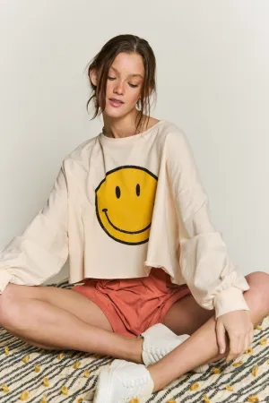 Smiley Face Long Sleeve Crop Top – Stretch Cotton Graphic Tee