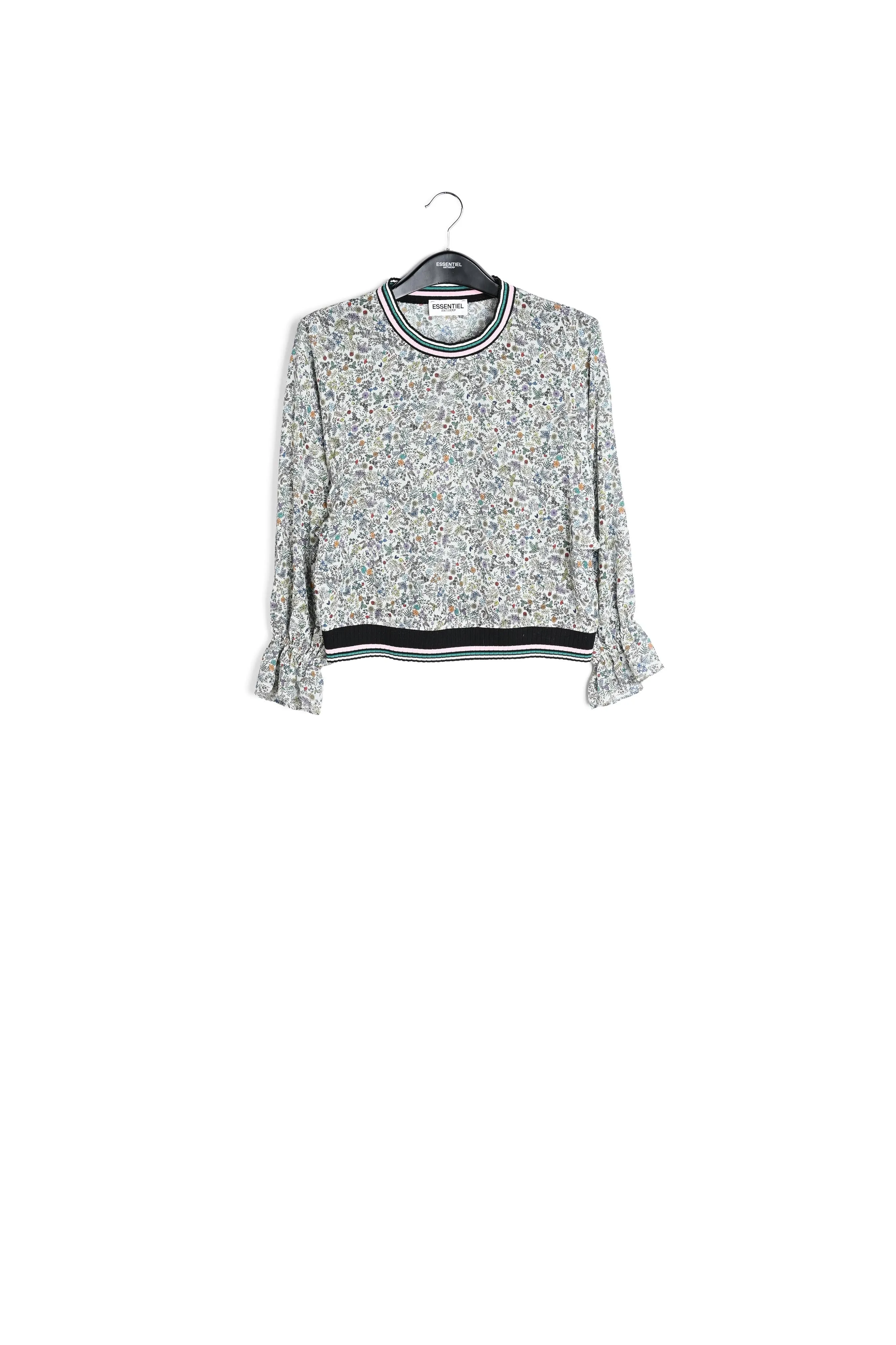 Top with frilled sleeves