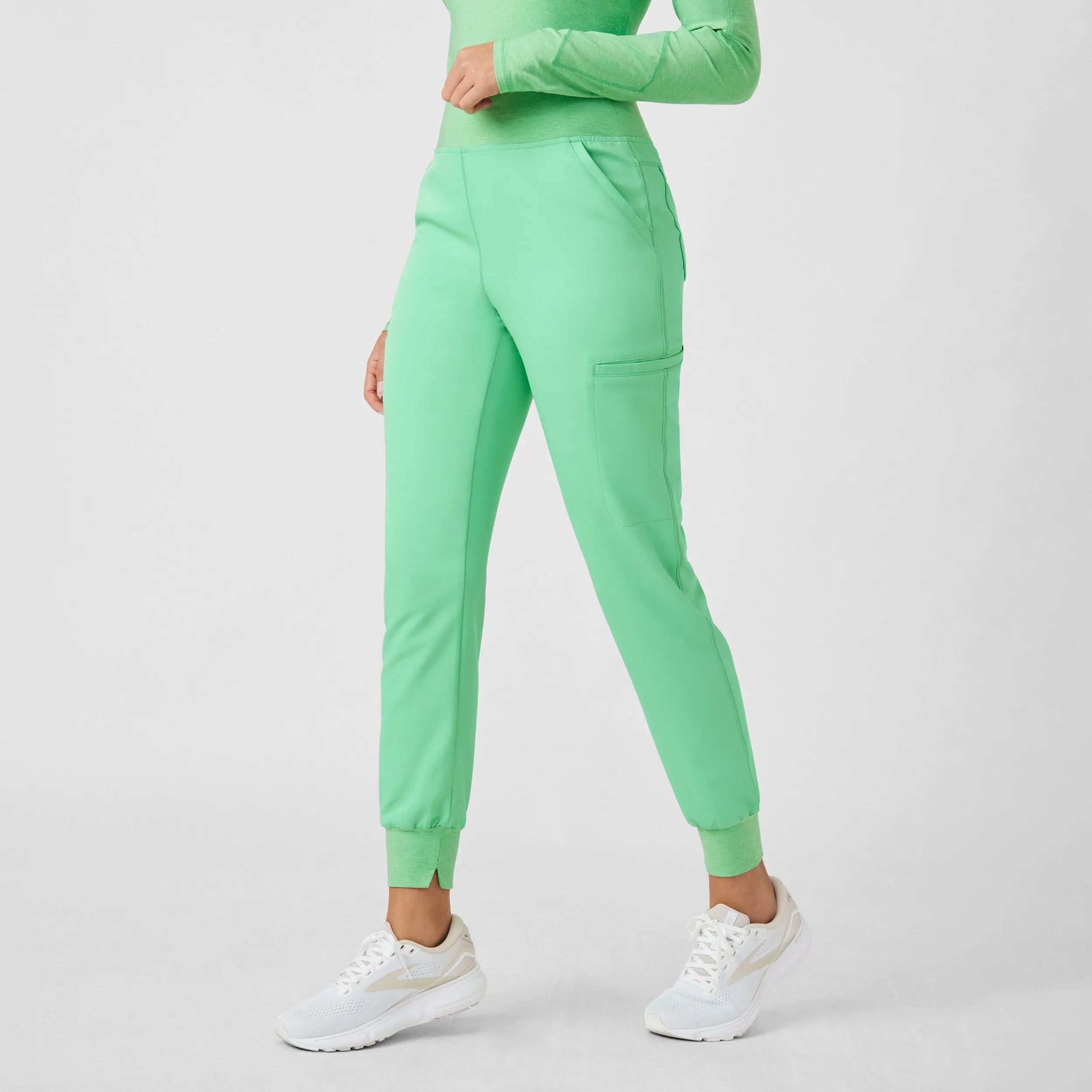 VIBE WB420 Women's Jogger Scrub Pants Mint Julep