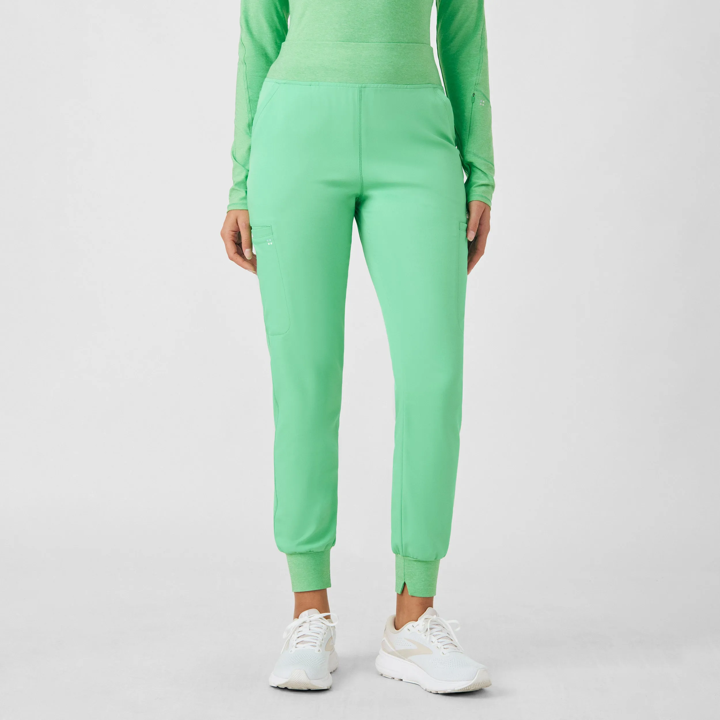 VIBE WB420 Women's Jogger Scrub Pants Mint Julep