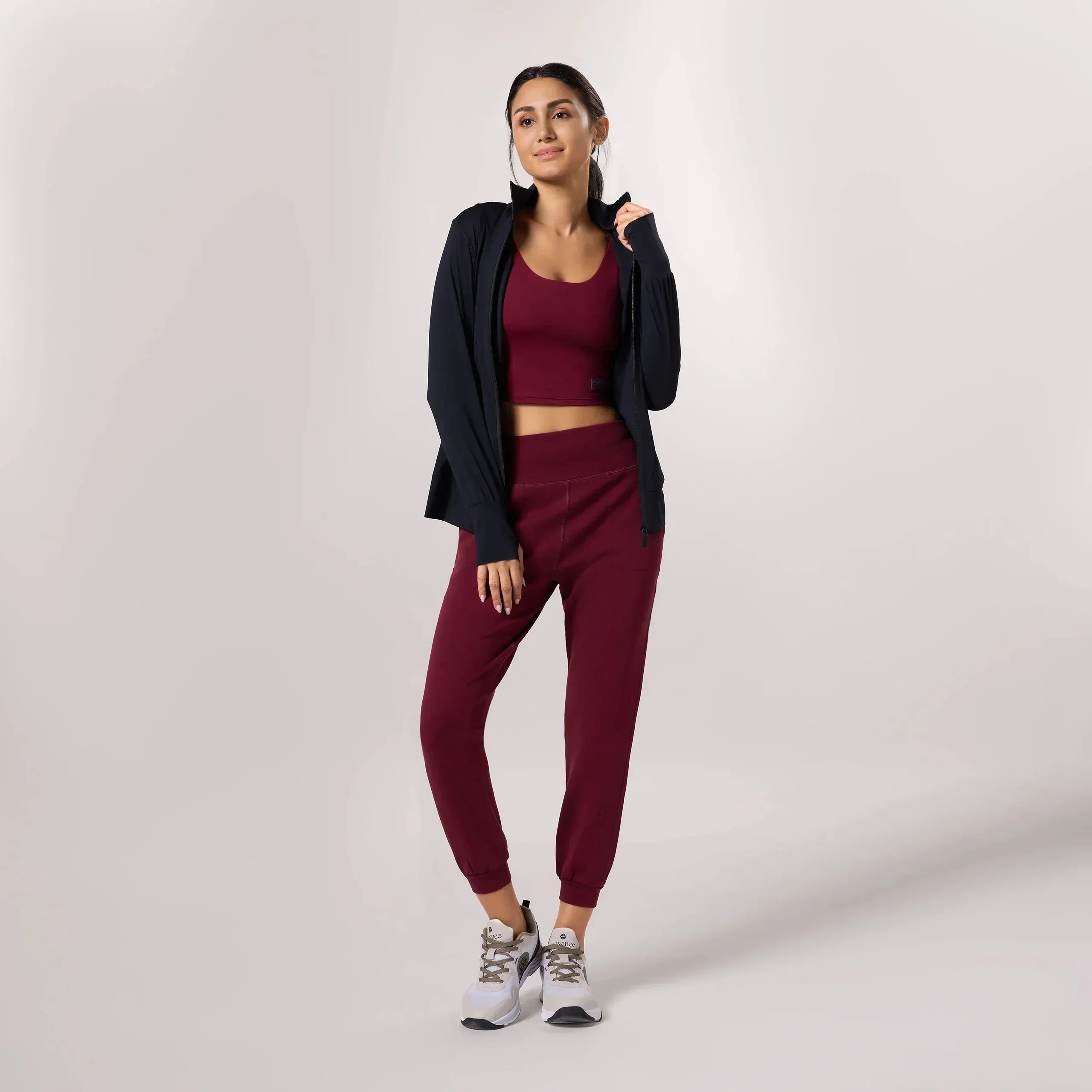 Walkabout Jogger - CORE GRAPE RED