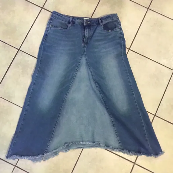 Wash lab “Selma” pieced 2 tone sky denim skirt