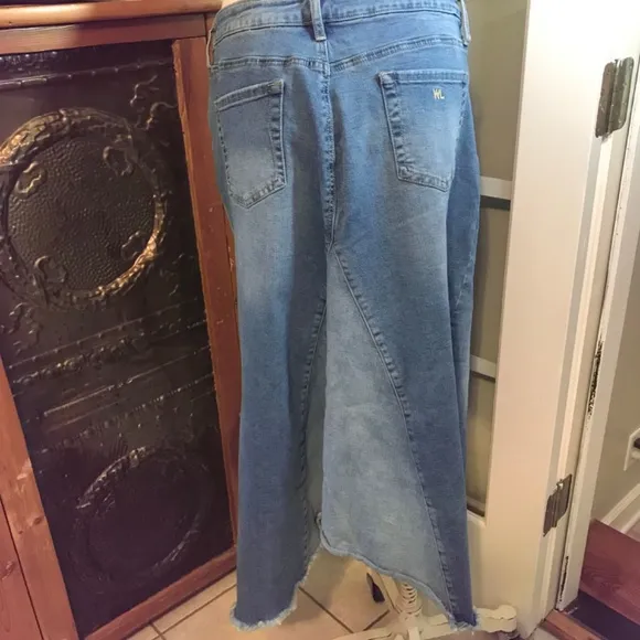 Wash lab “Selma” pieced 2 tone sky denim skirt