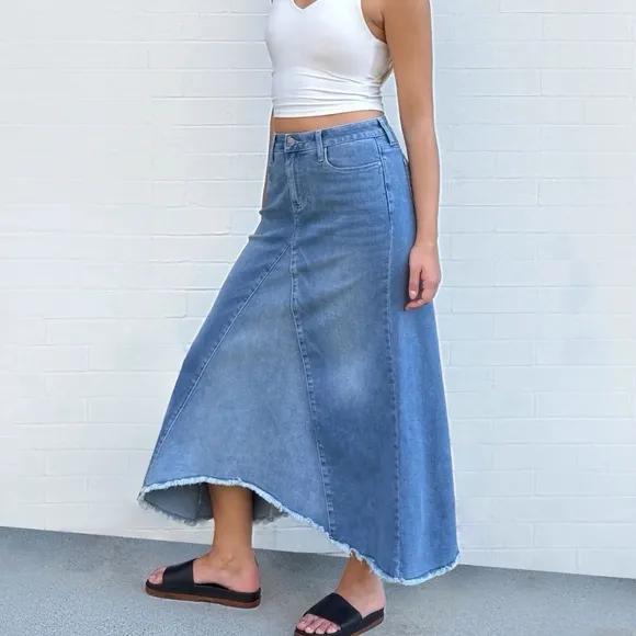 Wash lab “Selma” pieced 2 tone sky denim skirt