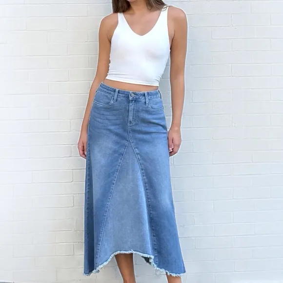 Wash lab “Selma” pieced 2 tone sky denim skirt