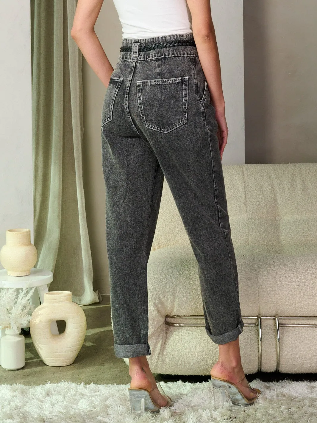 WOMEN'S BUTTON CLOSURE HIGH WAIST BELTED DENIM PANTS